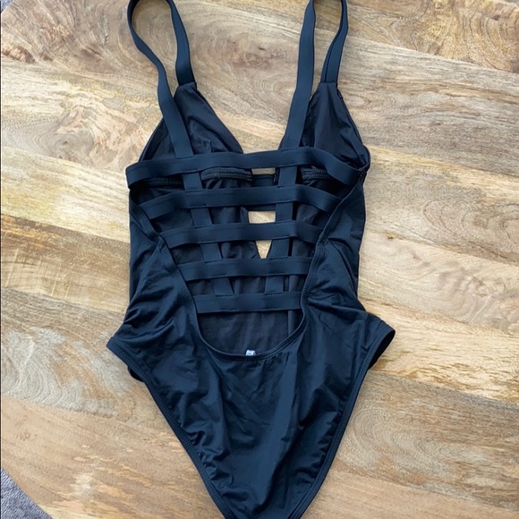 Vitamin a Swimwear Neutra Maillot Ecolux Black 6 - Picture 4 of 5